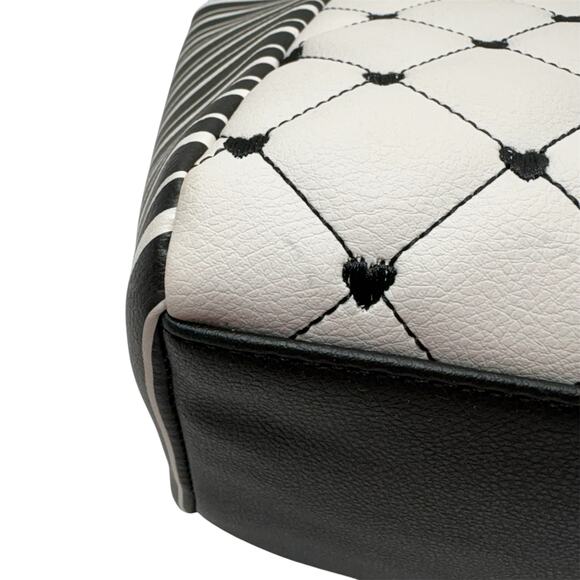 BETSEY JOHNSON LUV BETSEY - Quilted Heart Satchel Bag Blk/Wht/Pnk gold hardware - Picture 16 of 16